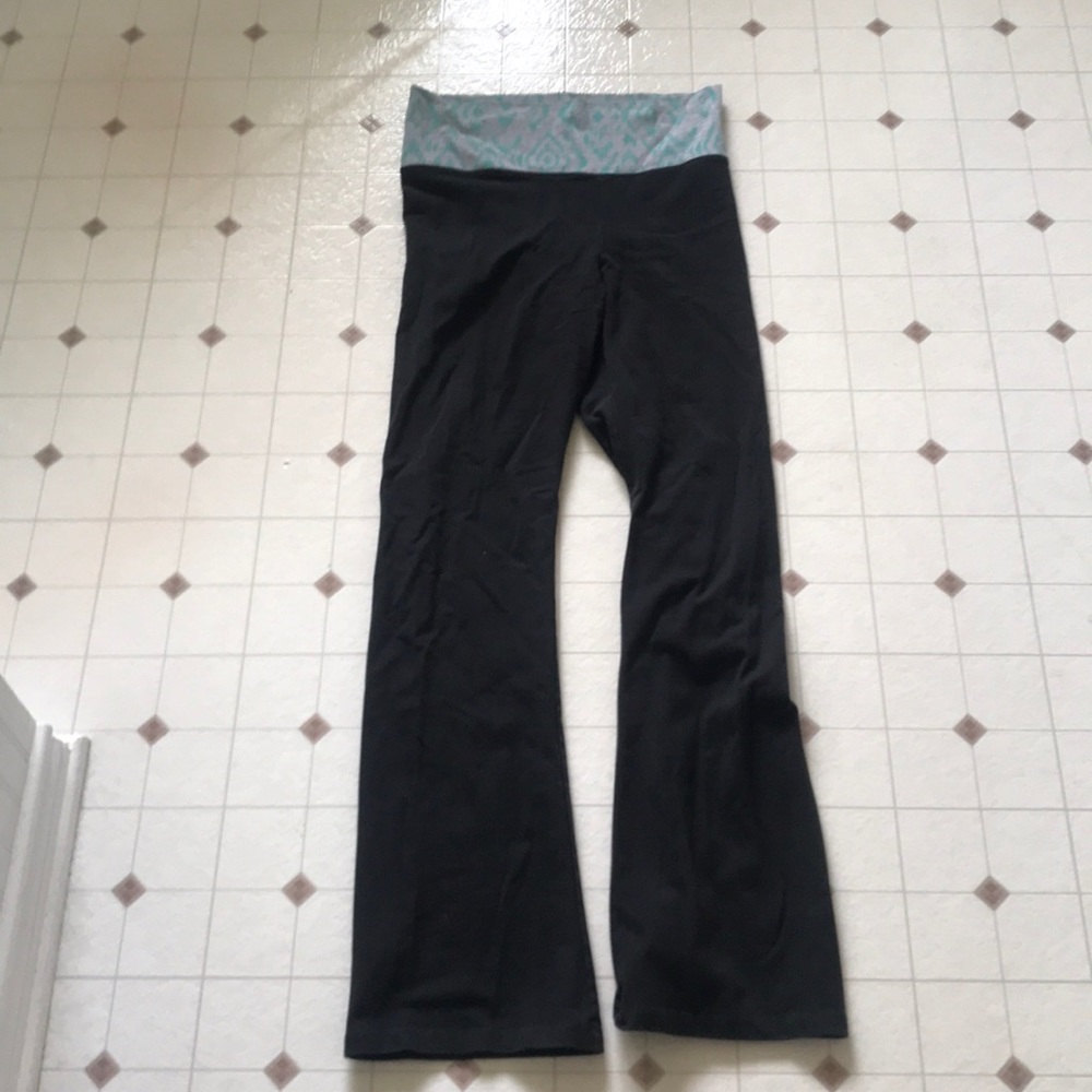 Victoria’s Secret Yoga Pants